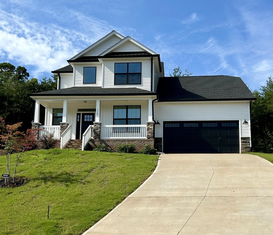 738 Ratchford Lane