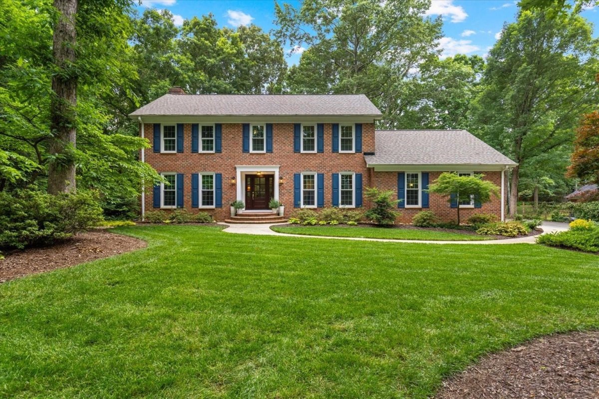 215 Bent Oak Way