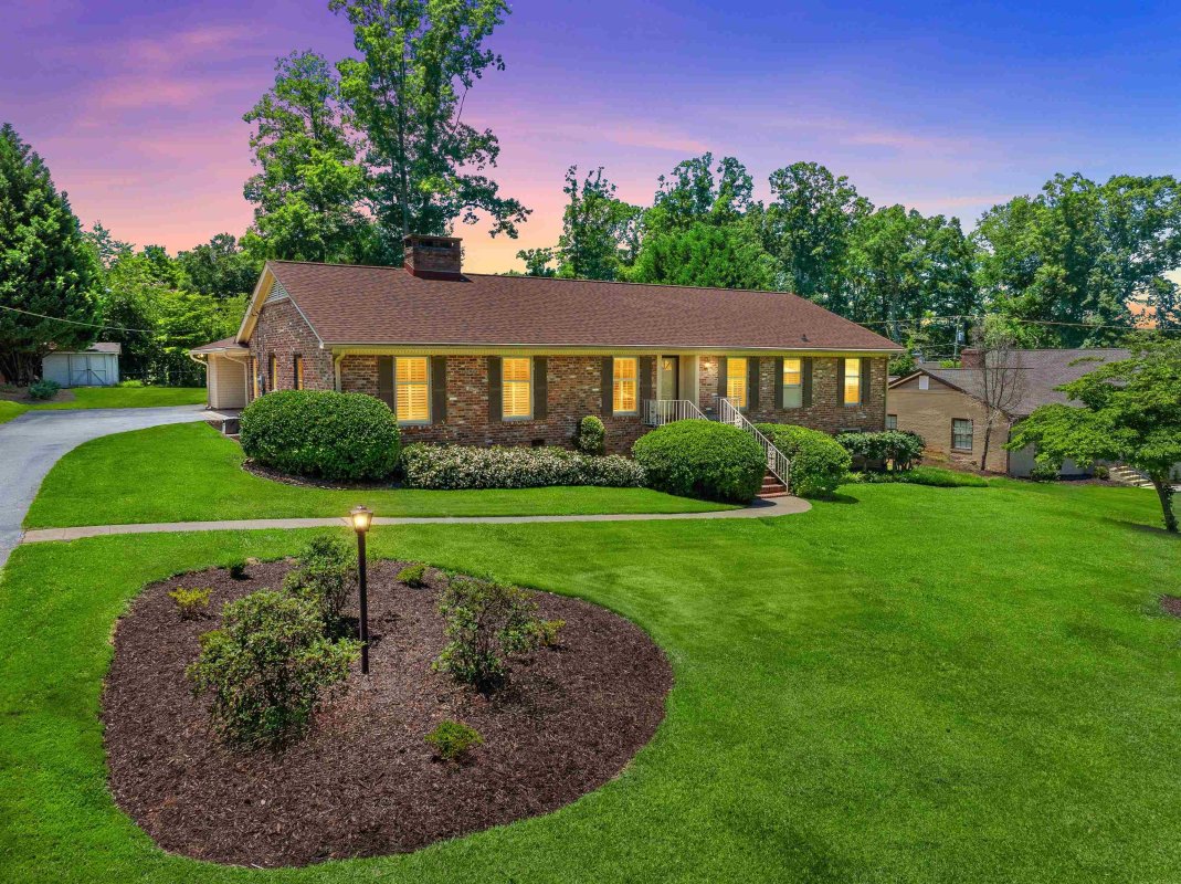 112 Marlin Drive