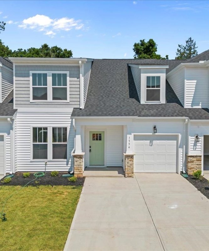 1554 Shallons Court
