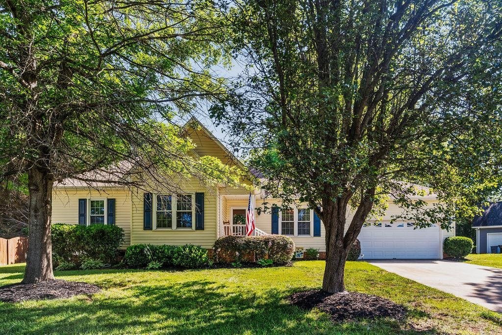 7 Sage Brush Court