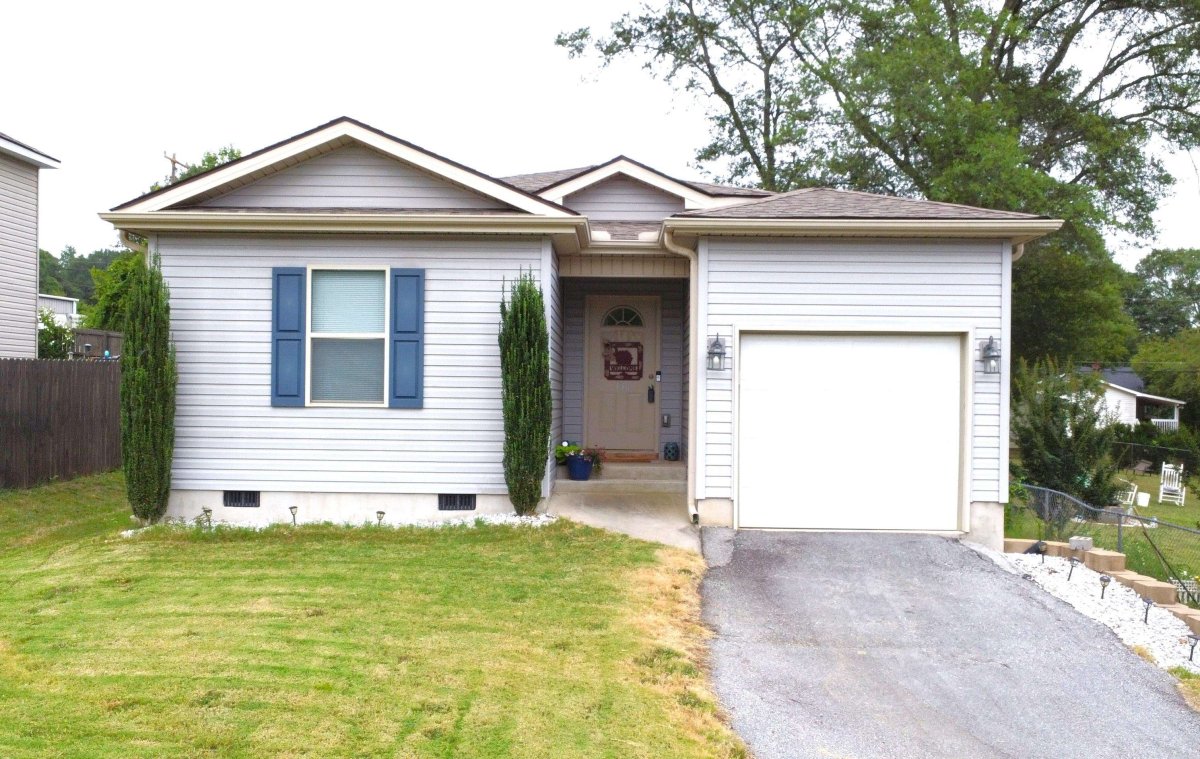 336 Crescent Circle