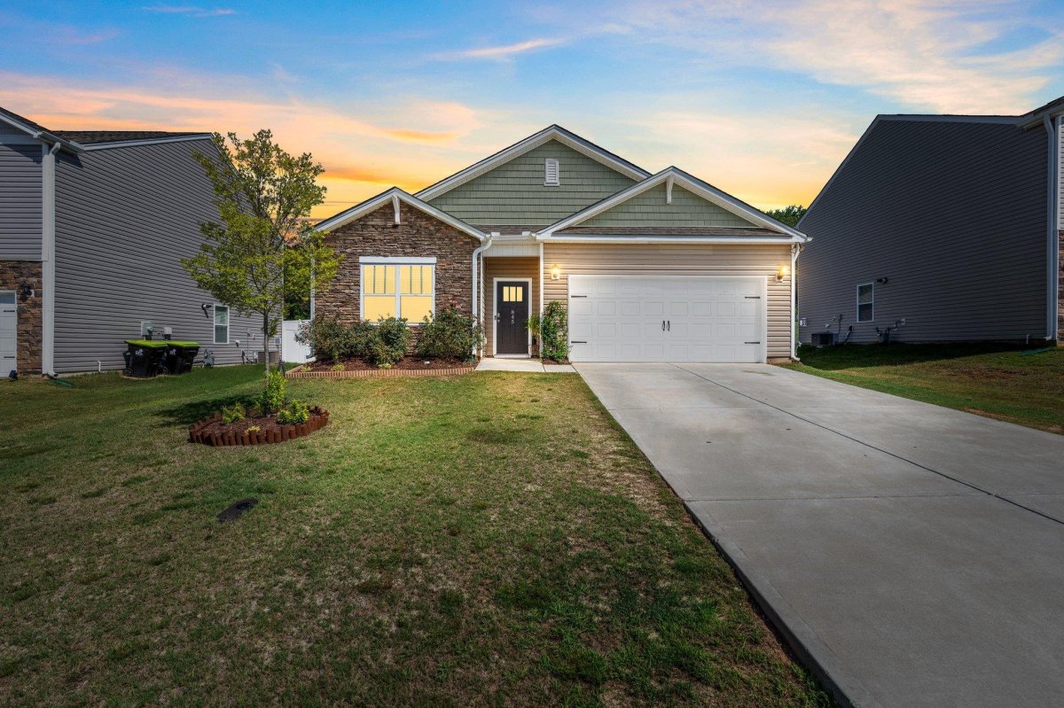 845 Colmore Trail