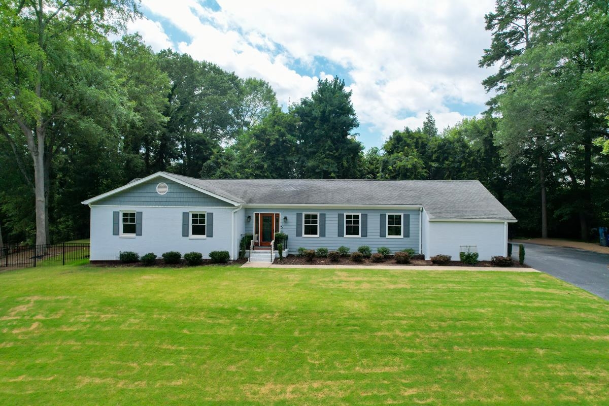 2 Sycamore Court