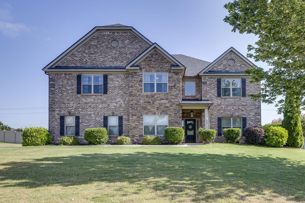 304 Burbridge Court