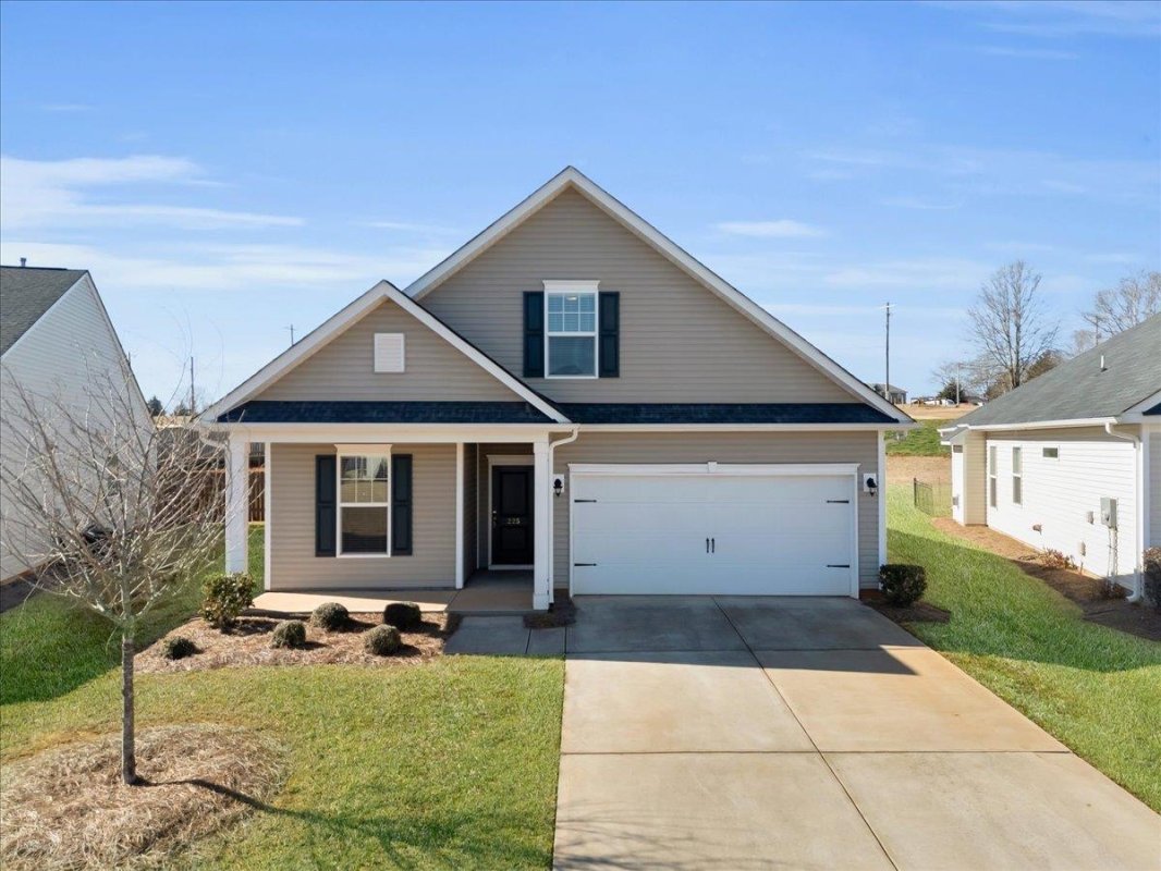 225 Cassingham Lane