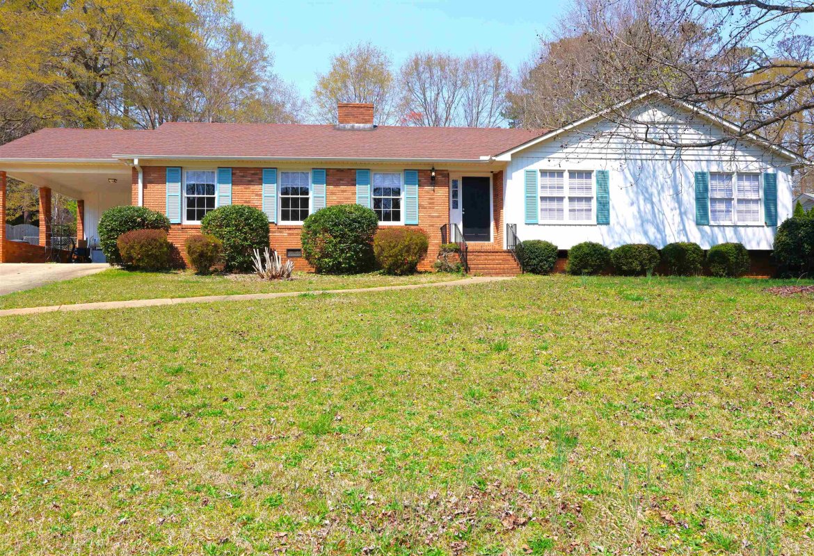 827 Thackston Drive
