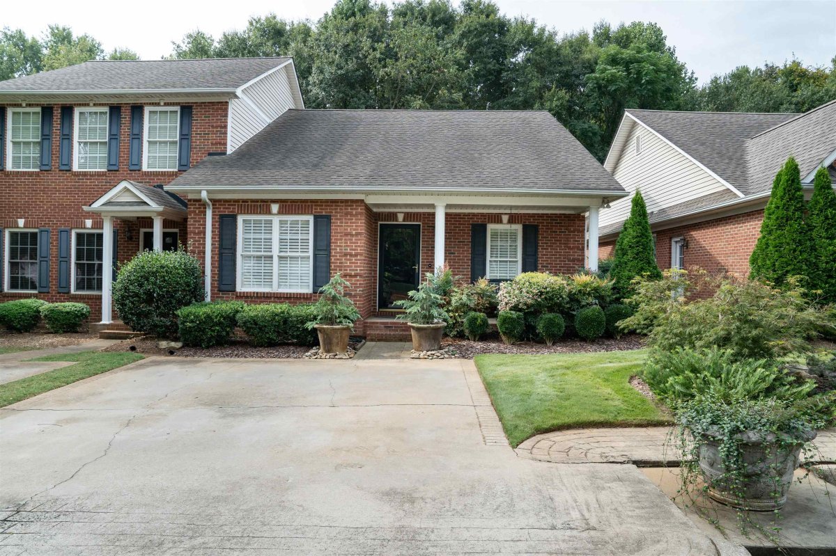 319 Rexford Drive