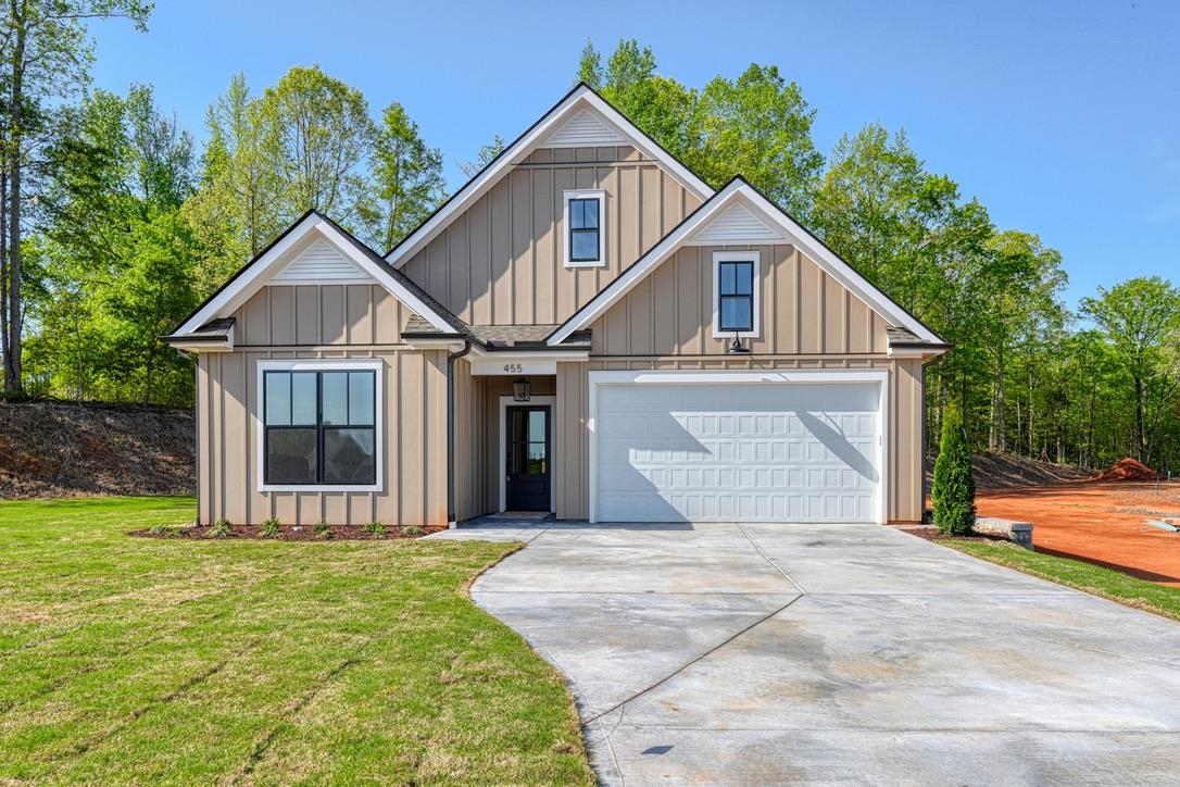 455 Brunswick Lane