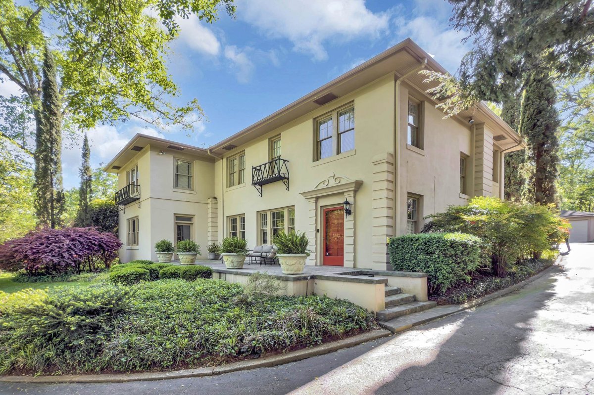 530 Sherwood Circle