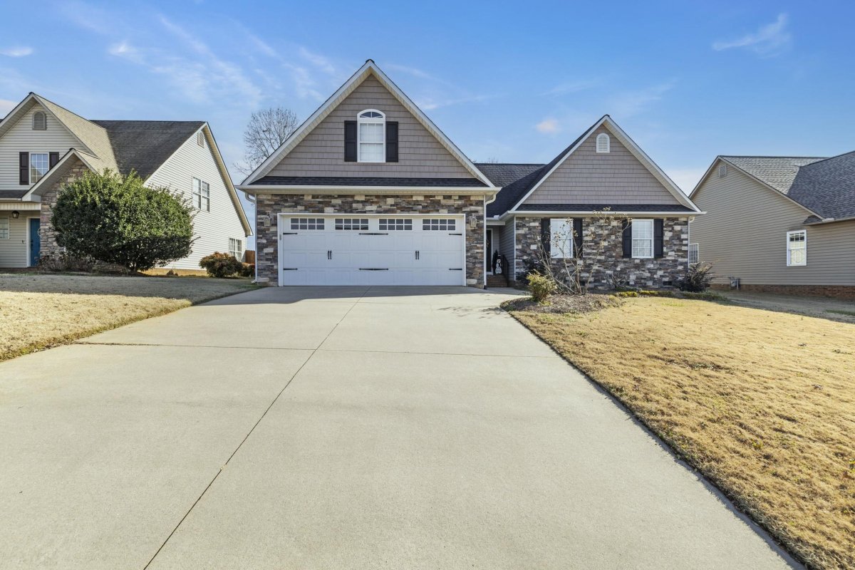 675 Secretariat Drive