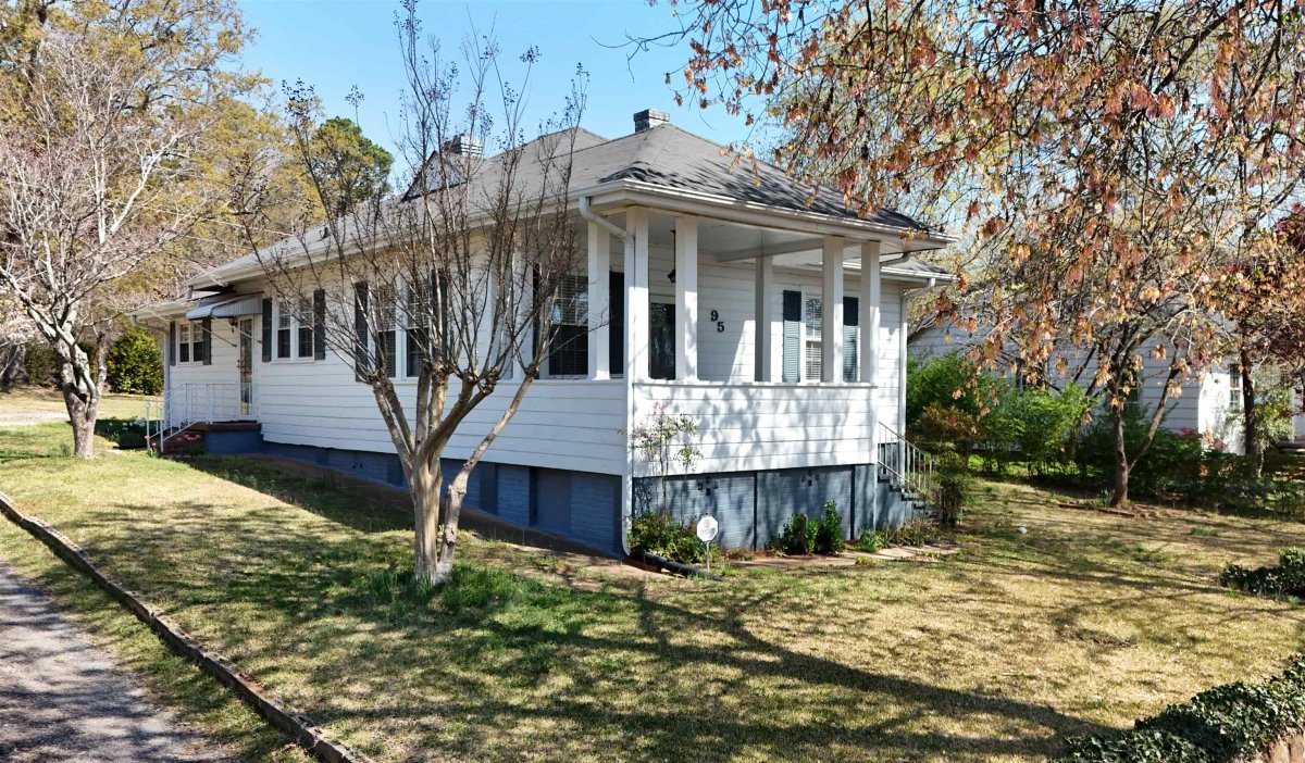 95 Lawrence Street