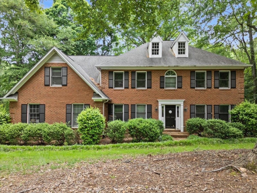 402 Woodgrove Trace