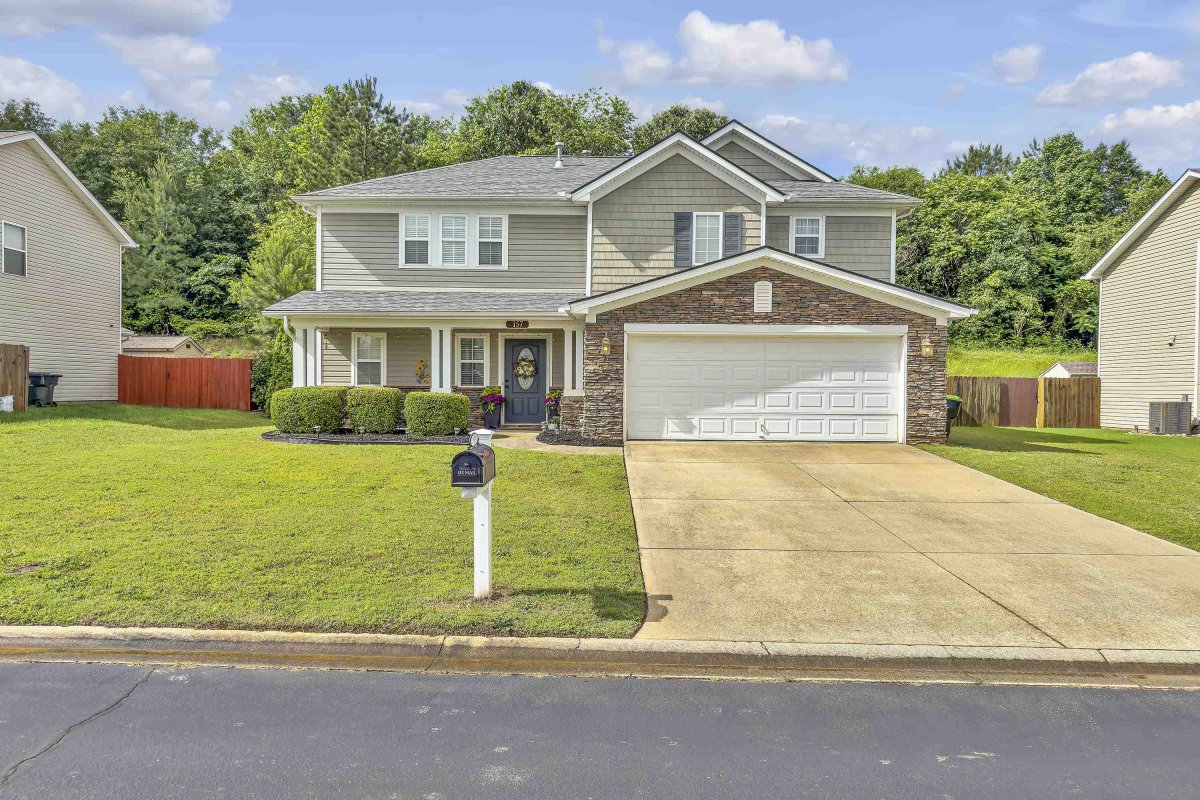 157 Stonewood Crossing Drive