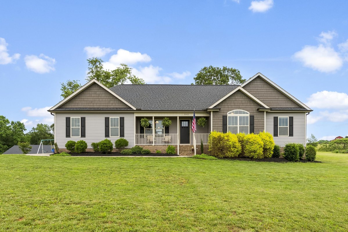 262 Grassy Pond Creek Road