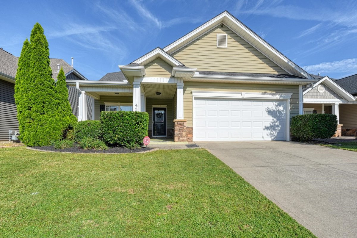 427 Listrac Drive