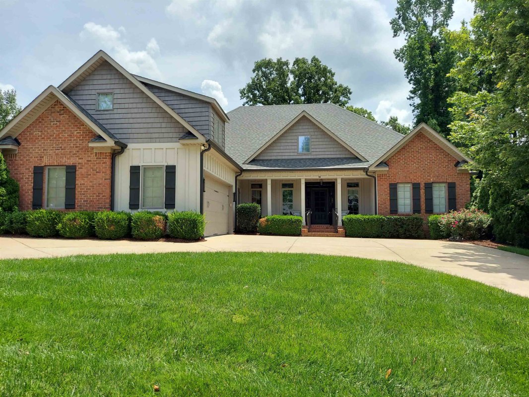 114 Sycamore Ct