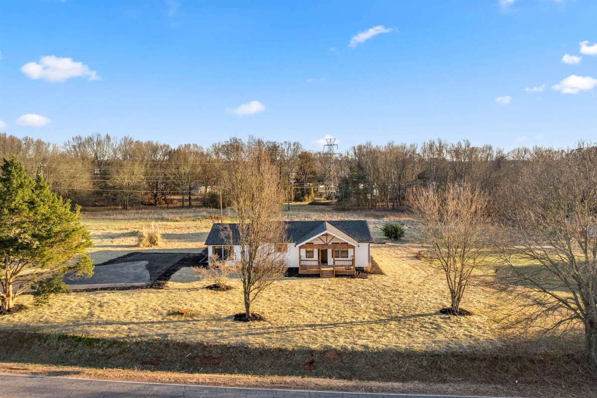 1661 Belcher Road
