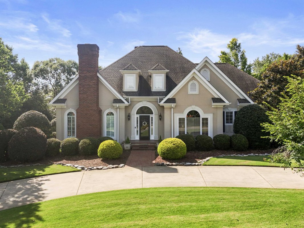 109 Muirfield Drive