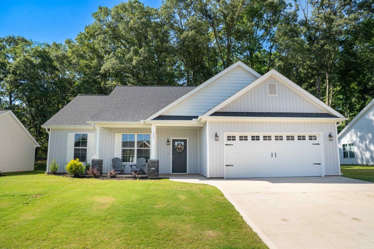111 W Caylee Way