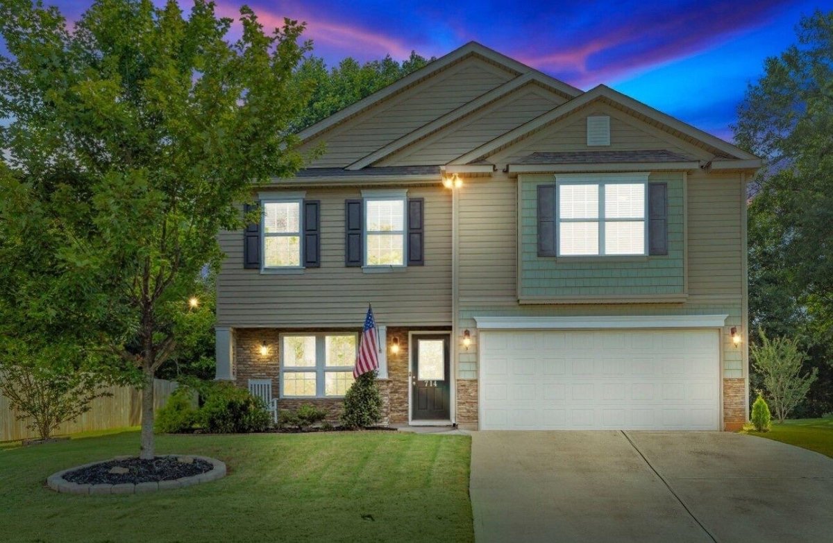 714 Cremello Court