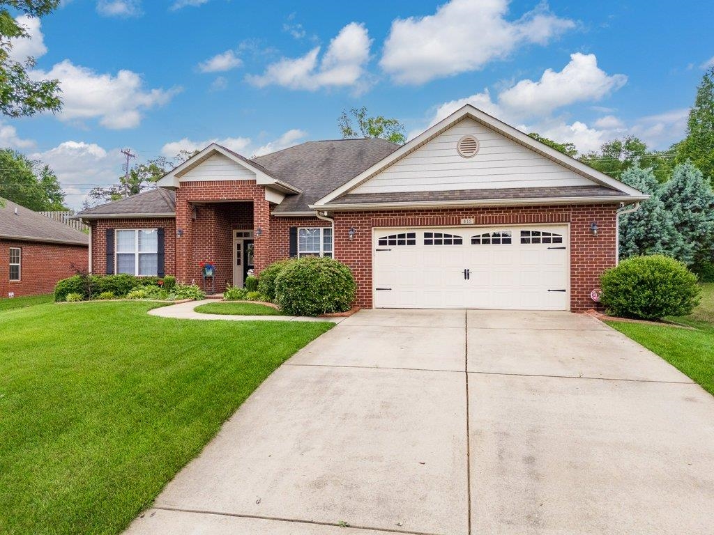 415 Jewelwood Drive