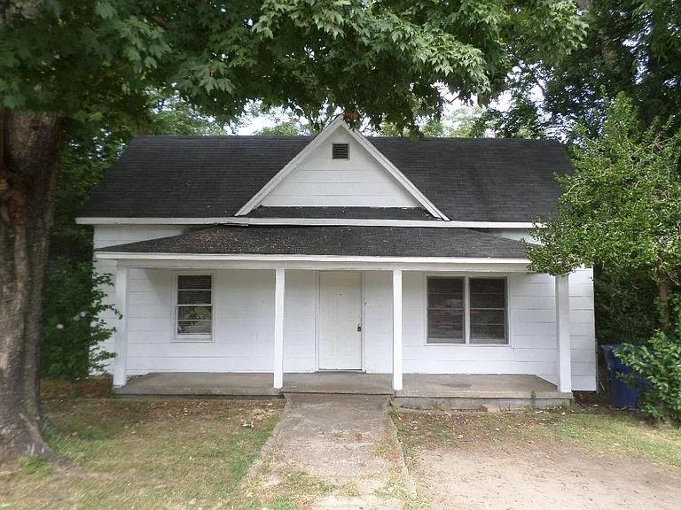492 Arch Street
