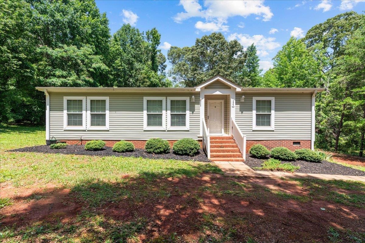 223 Red Oak Drive