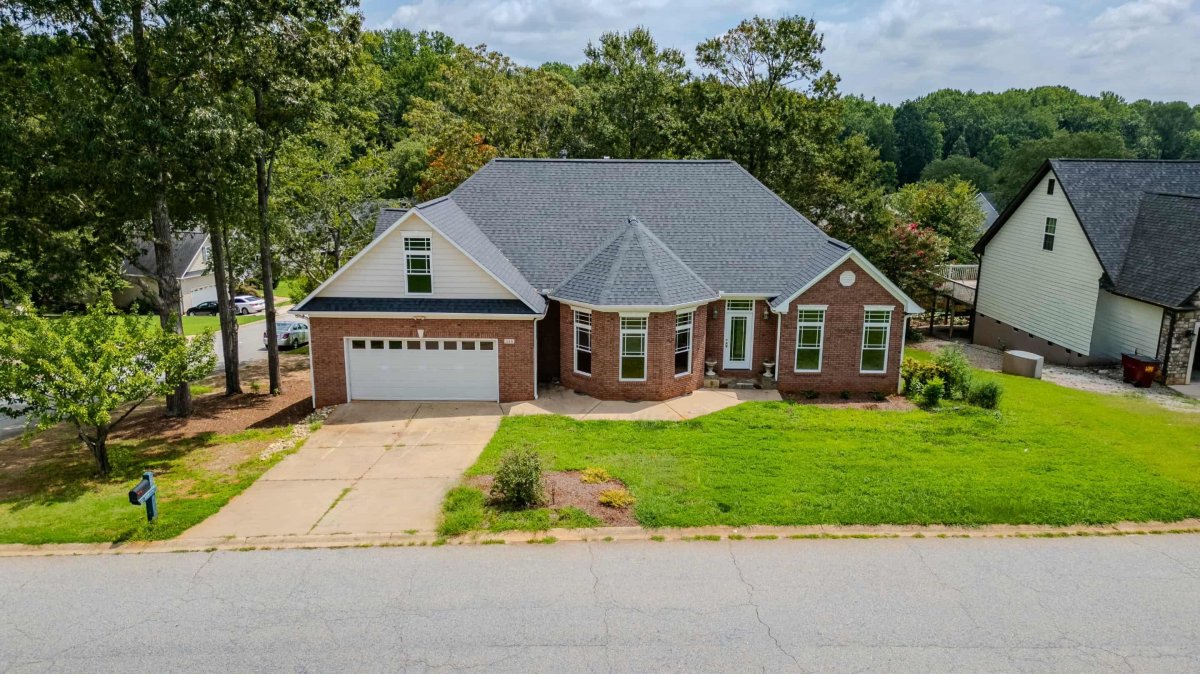 348 Laurelwood Drive