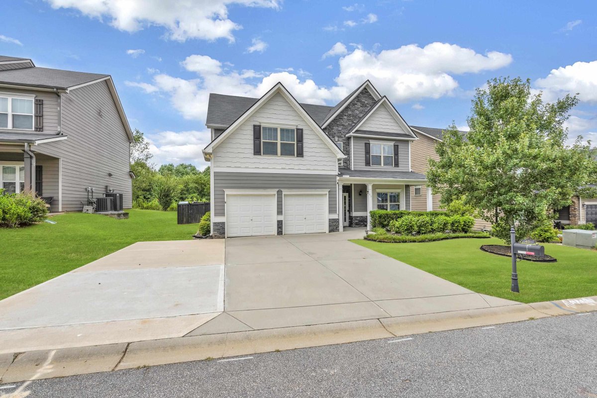 43 Grand River Lane