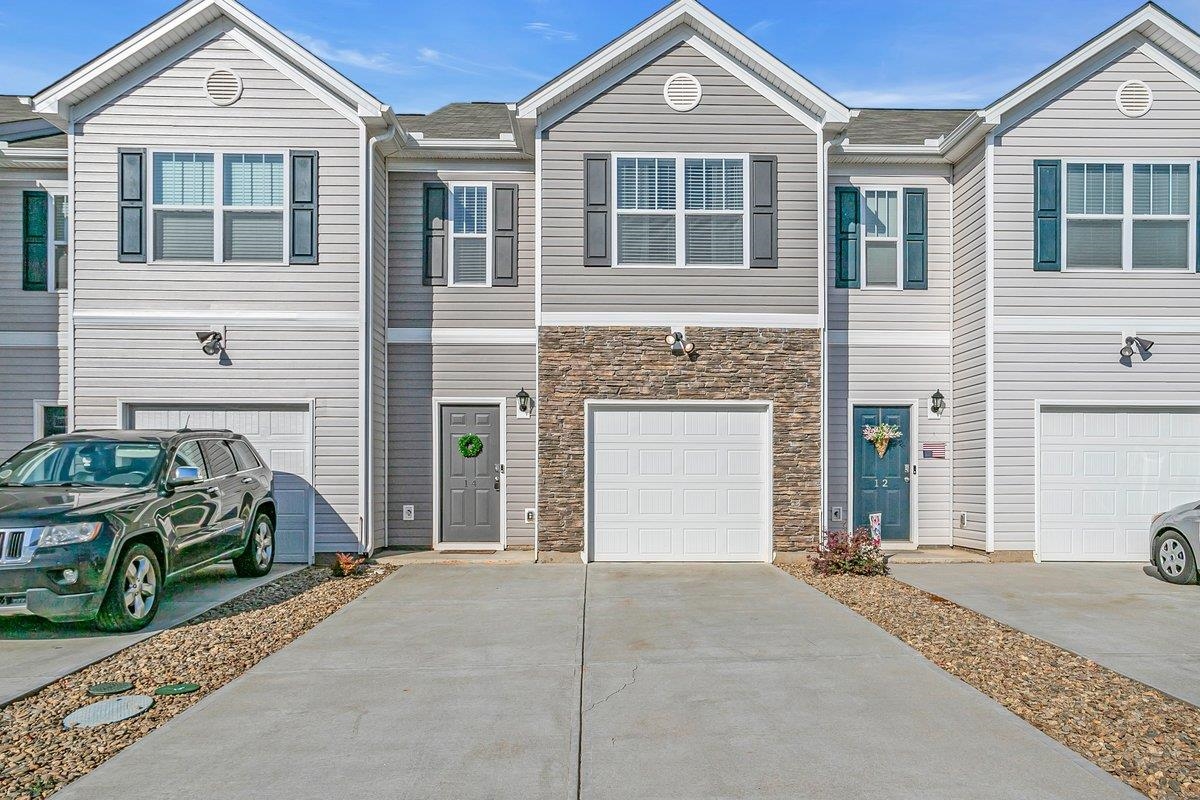 14 Sunriff Court