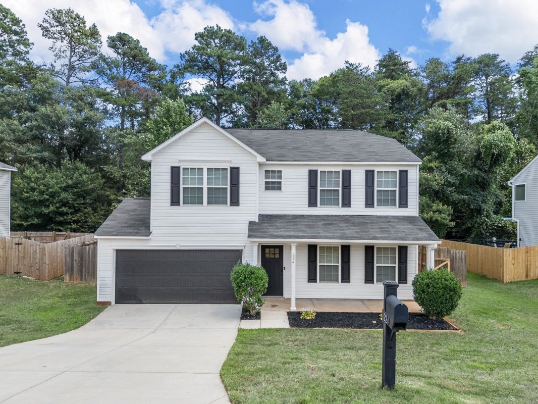 224 Hotchkiss Lane