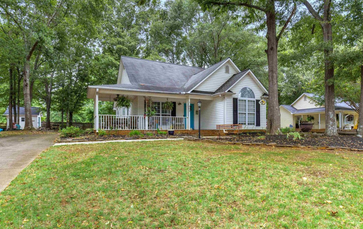 409 Goldbug Dr