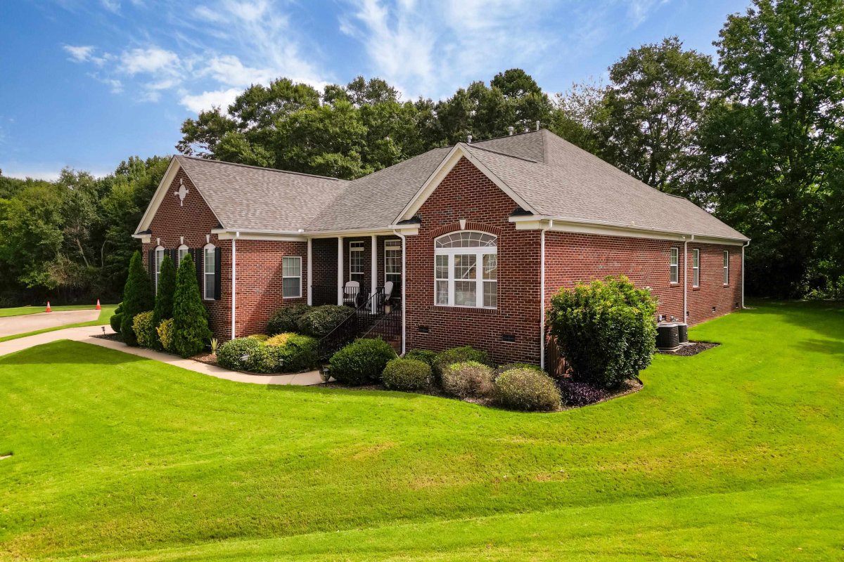 806 Hartscove Court
