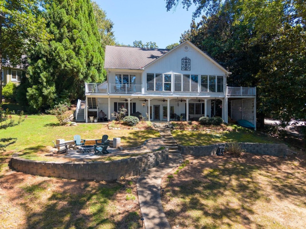 418 Rockcove Rd
