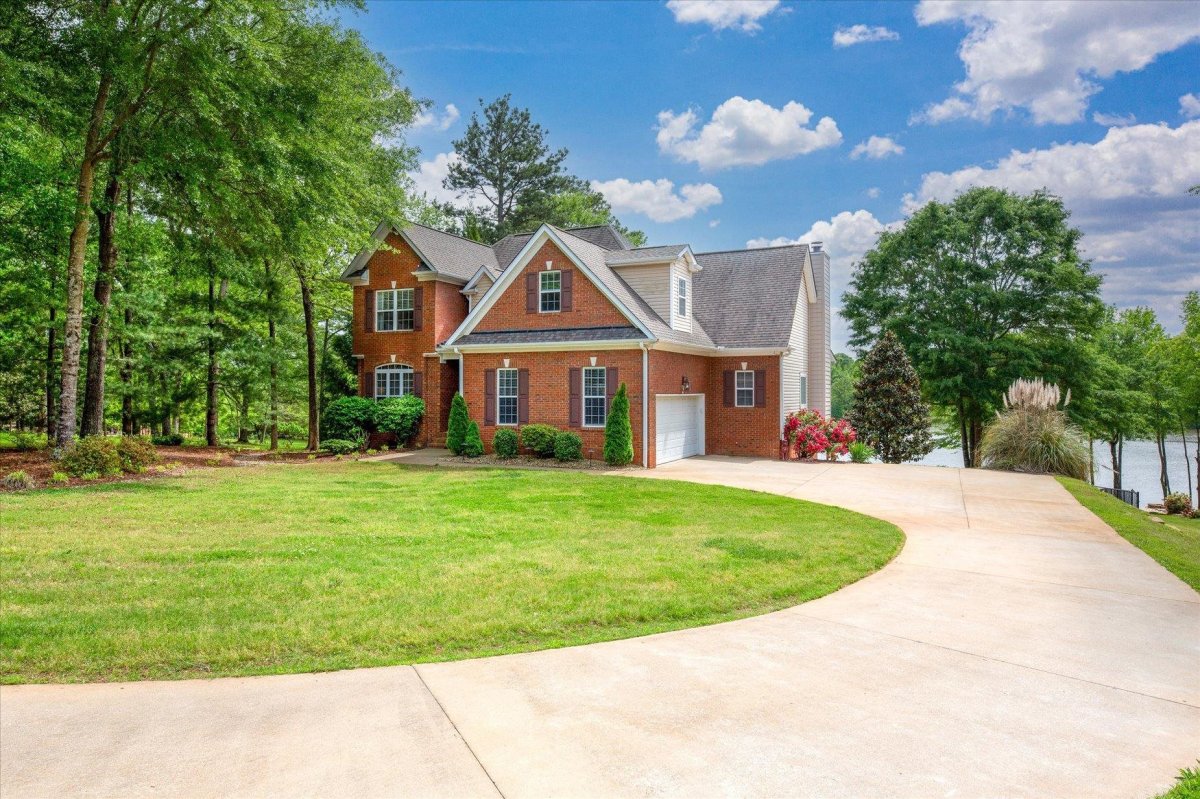 611 Star Drive