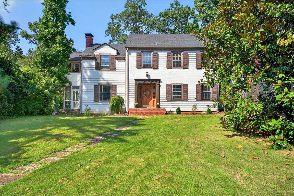 174 W Park Drive