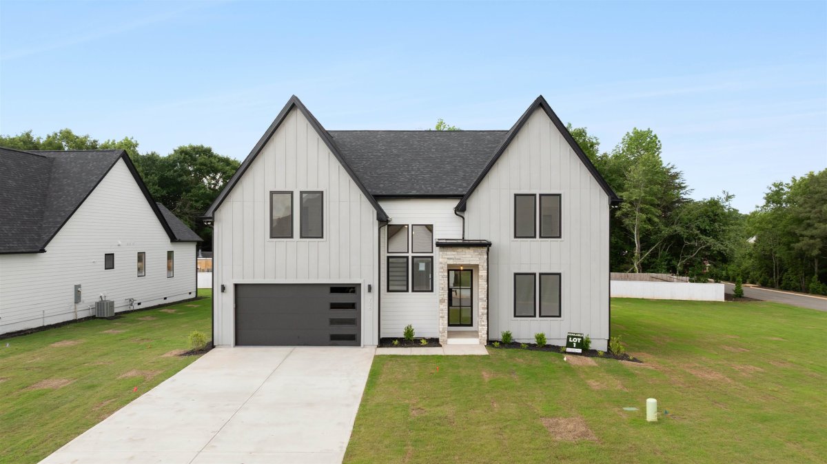 726 New South Court