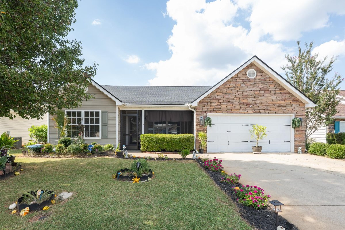 3 Heatherfield Drive