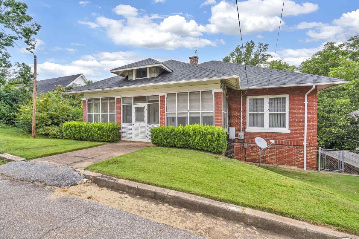 2 Robinsview Lane