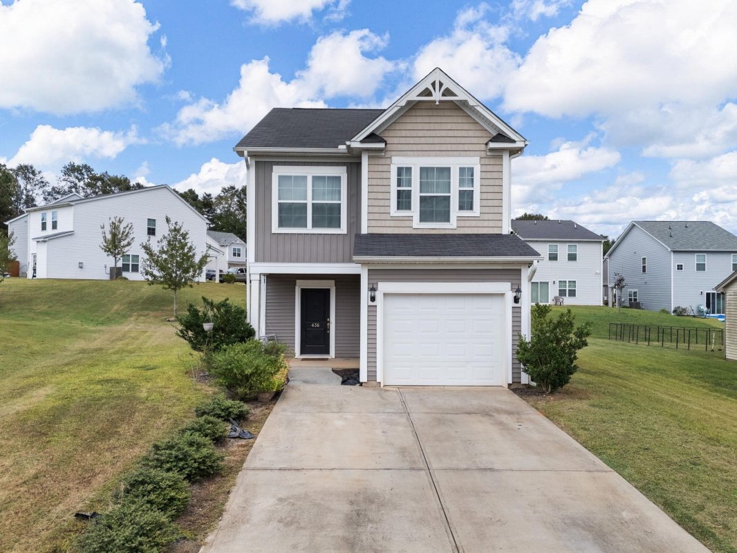 436 N Ivestor Court
