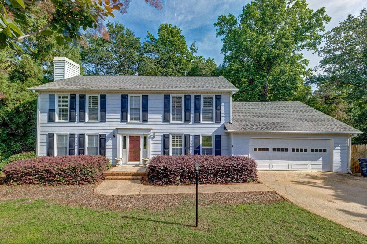 21 Glen Eagle Place