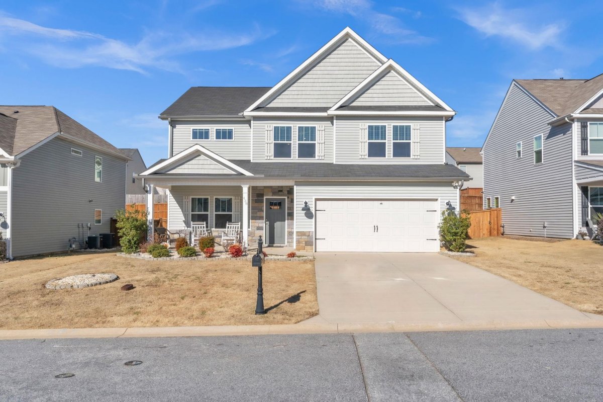 438 Wolfbend Road