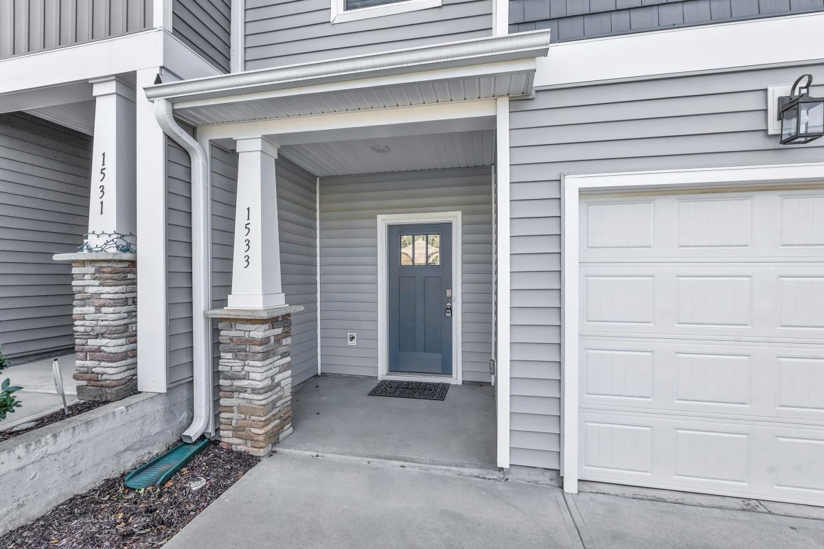 1533 Rivermeade Drive