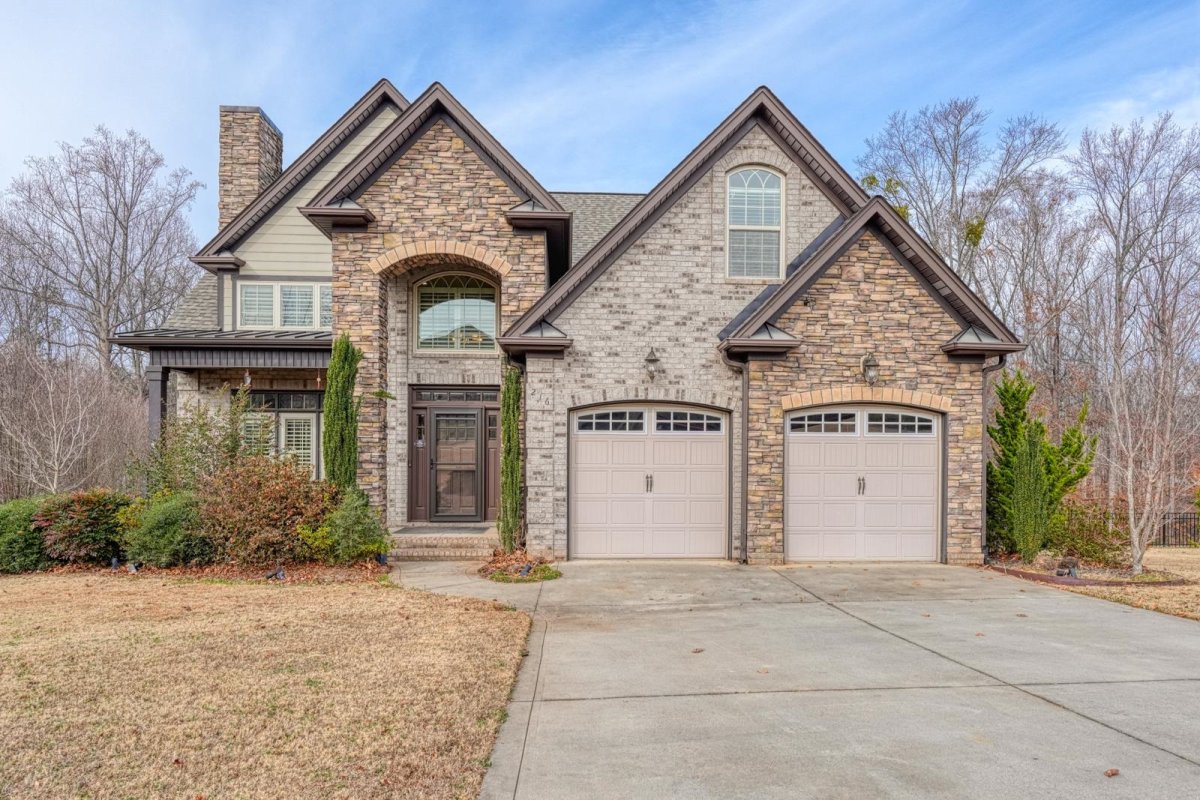 216 Escalante Drive