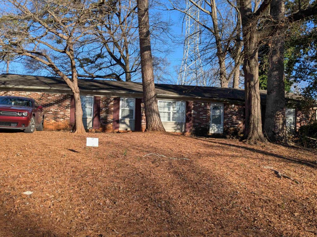 2042 Evergreen Drive