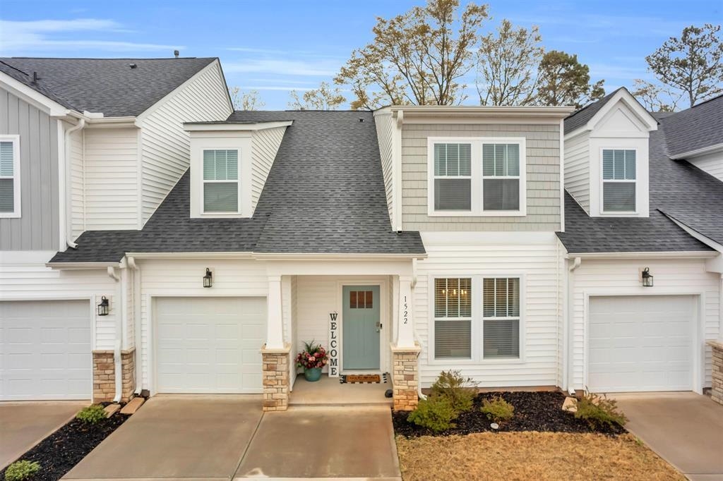 1522 Shallons Court