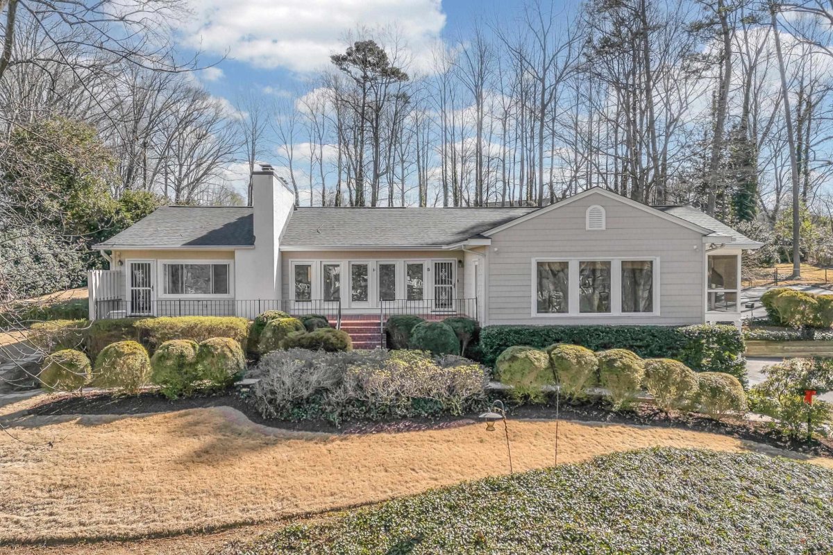 5 Sylvan Drive