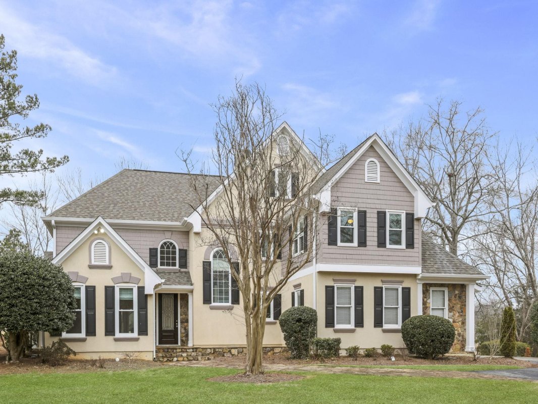 10 Torrey Pine Court