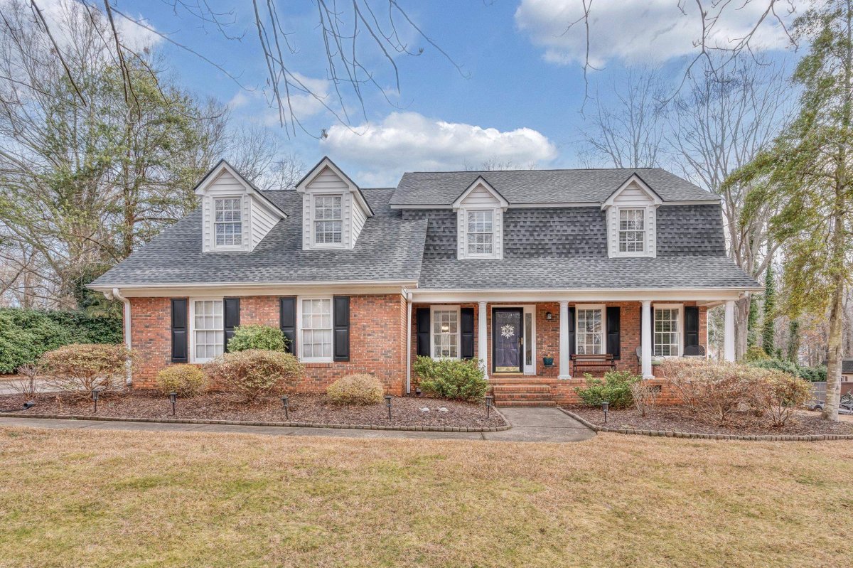 507 Thornhill Drive